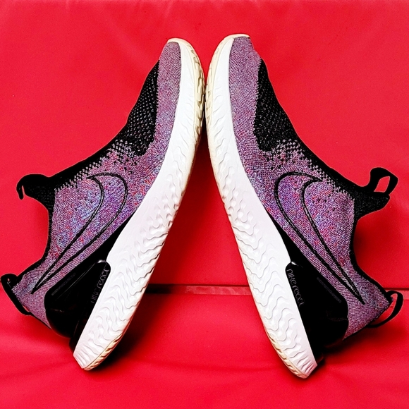 Nike Epic Phantom React Flyknit Women's Running Shoes #BV0415-002 size 10 - Picture 3 of 11
